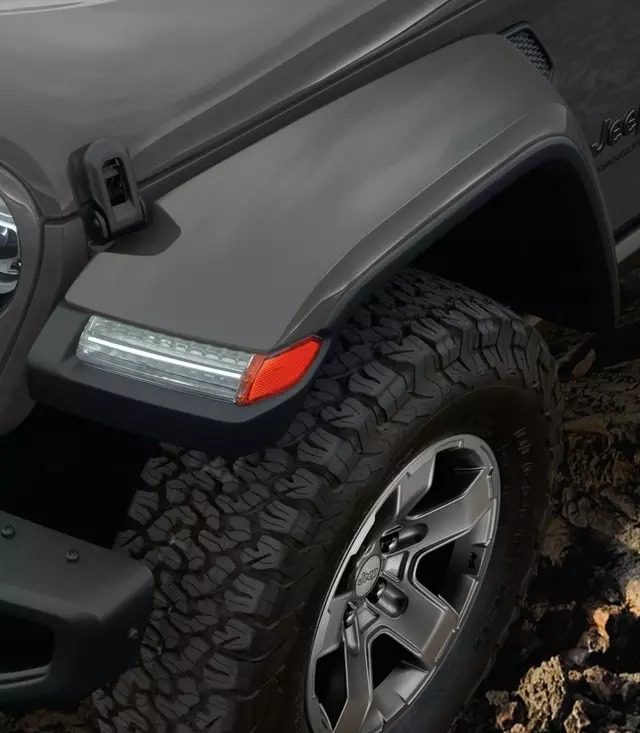 Mopar/JPP high-top fender flare kit (Rubicon-style, black, halogen DRL), JL